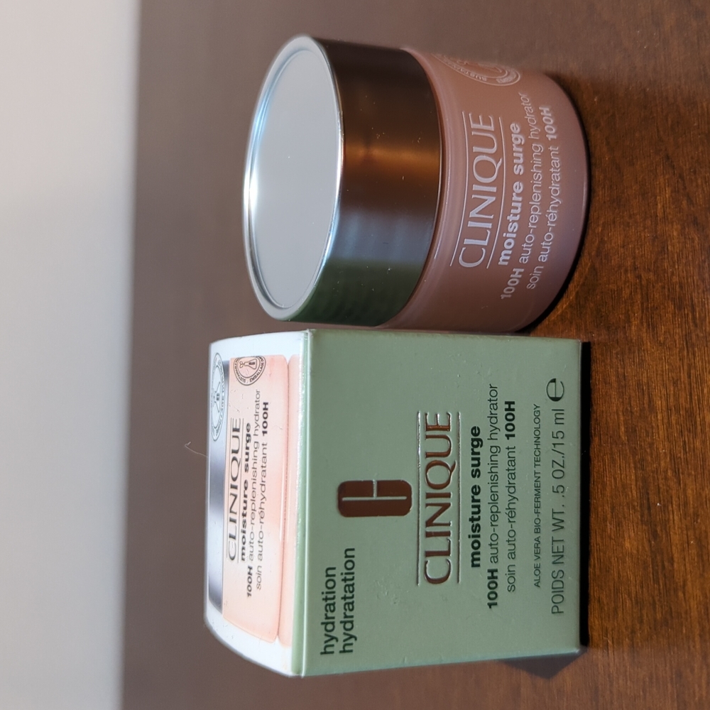 Clinique Moisture surge .5oz